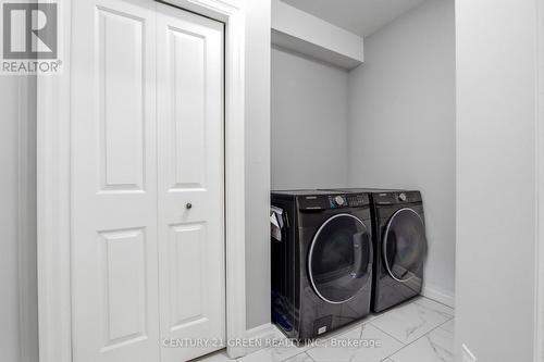 2824 Doyle Drive, London South, ON - Indoor Photo Showing Laundry Room
