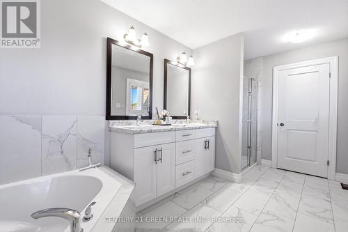 2824 Doyle Drive, London South, ON - Indoor Photo Showing Bathroom