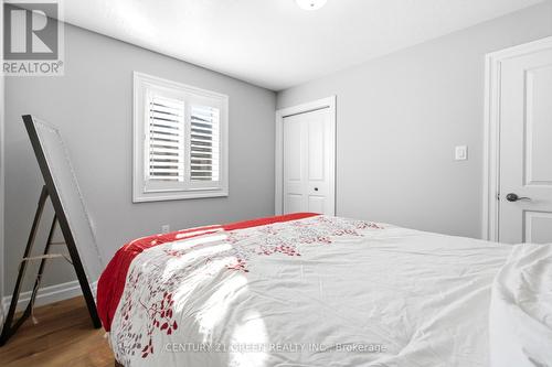 2824 Doyle Drive, London South, ON - Indoor Photo Showing Bedroom