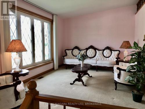 Large Living Room with Vault Ceilings - 4628 Baldwin Avenue, Niagara Falls (Ascot), ON - Indoor Photo Showing Other Room