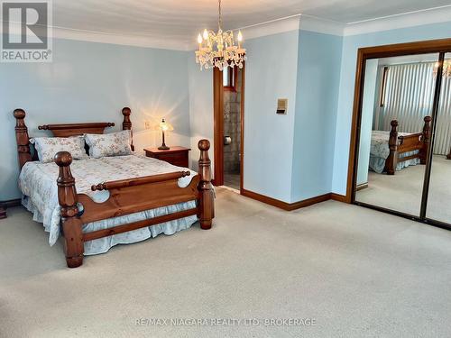 Largest Master Bedroom with Ensuite - 4628 Baldwin Avenue, Niagara Falls (Ascot), ON - Indoor Photo Showing Bedroom