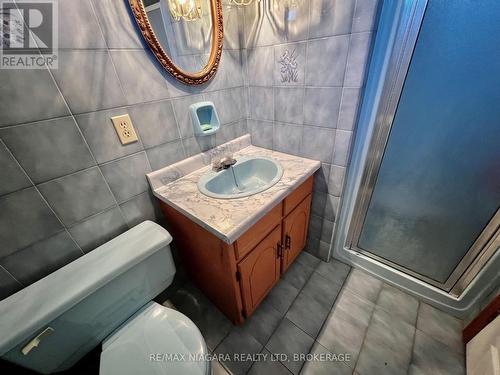 Three Piece Ensuite - 4628 Baldwin Avenue, Niagara Falls (Ascot), ON - Indoor Photo Showing Bathroom