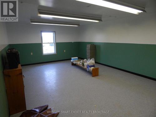 Large office/upper board room - 5190 Brunet Road, South Stormont, ON 