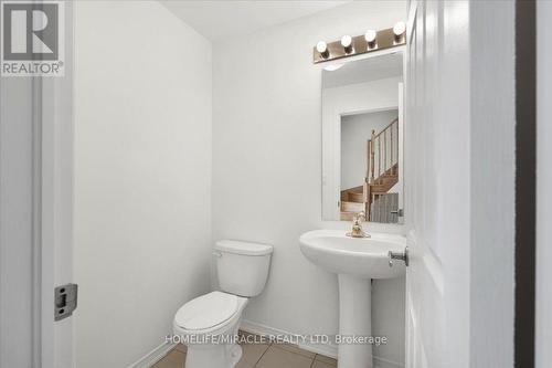 1392 Coral Springs Path, Oshawa, ON - Indoor Photo Showing Bathroom