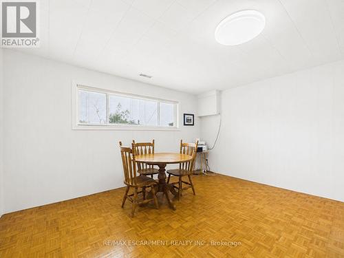 39 Orma Drive, Orillia, ON - Indoor Photo Showing Dining Room