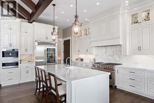 622 Jigger Place, Vernon, BC - Indoor Photo Showing Kitchen With Upgraded Kitchen