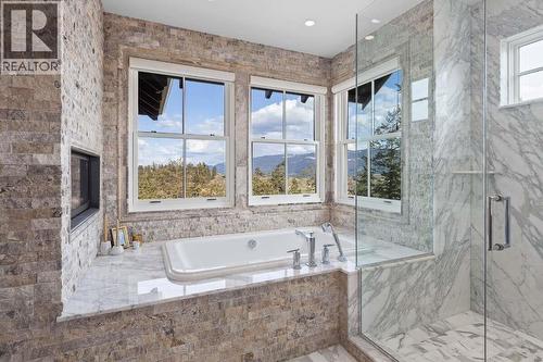 622 Jigger Place, Vernon, BC - Indoor Photo Showing Bathroom