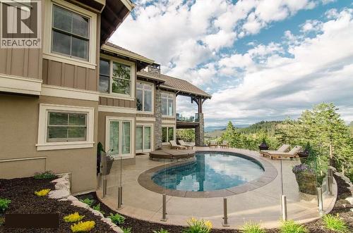 622 Jigger Place, Vernon, BC - Outdoor With In Ground Pool