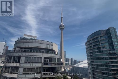 2321 - 352 Front Street W, Toronto, ON - Outdoor