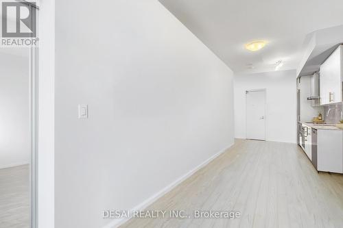 2321 - 352 Front Street W, Toronto, ON - Indoor