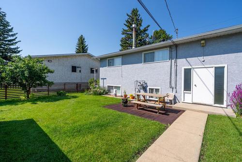 3907 3905 54 Street, Wetaskiwin, AB - Outdoor