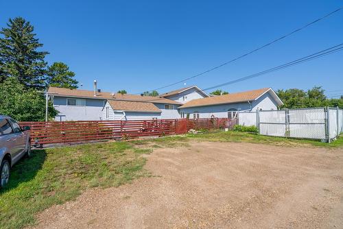 3907 3905 54 Street, Wetaskiwin, AB - Outdoor