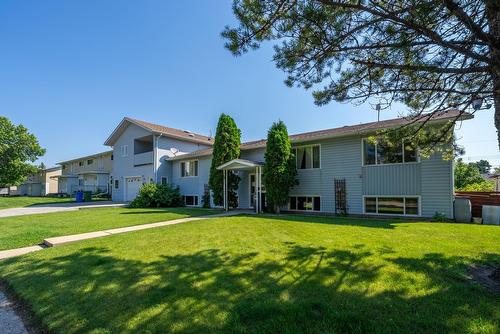 3907 3905 54 Street, Wetaskiwin, AB - Outdoor