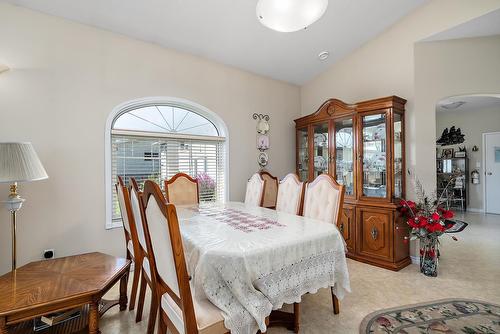 3907 3905 54 Street, Wetaskiwin, AB - Indoor Photo Showing Dining Room