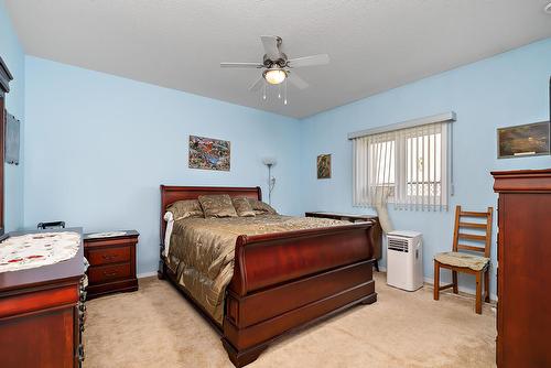 3907 3905 54 Street, Wetaskiwin, AB - Indoor Photo Showing Bedroom