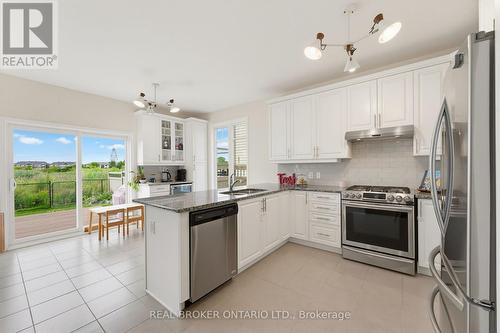 76 Tapadero Avenue, Ottawa, ON - Indoor Photo Showing Kitchen