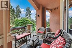 Beautiful ground floor unit with patio space - 