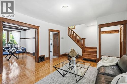 37 Maplewood Avenue, Hamilton, ON - Indoor Photo Showing Living Room