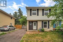 53 BURNS DRIVE Guelph, ON N1H 6V8