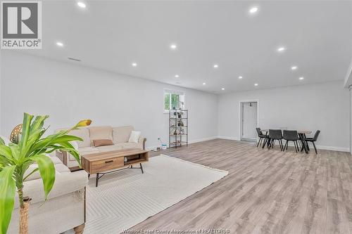 2585 Kenora Street, Windsor, ON - Indoor