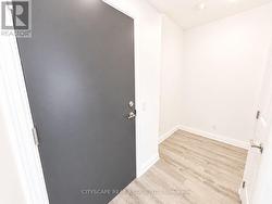 Foyer & Den - 