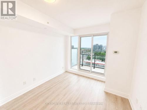 Living/Dining Area - 1003 - 9618 Yonge Street, Richmond Hill, ON - Indoor Photo Showing Other Room
