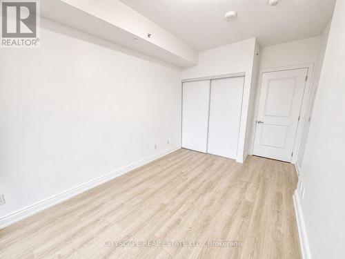 Primary Bedroom - 1003 - 9618 Yonge Street, Richmond Hill, ON - Indoor Photo Showing Other Room