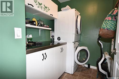 17 Tranquility Drive, Cowan Lake, SK - Indoor Photo Showing Laundry Room