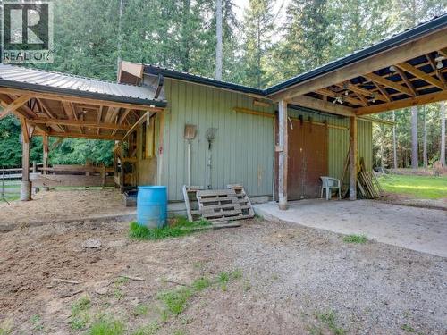 10440 Kelly Creek Road, Powell River, BC - Outdoor
