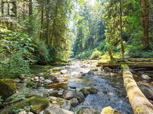 10440 Kelly Creek Road, Powell River, BC - Outdoor
