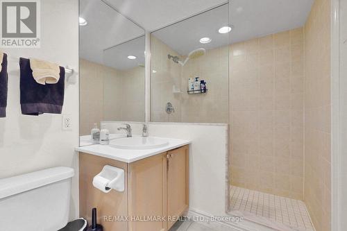1516 - 410 Queens Quay W, Toronto, ON - Indoor Photo Showing Bathroom