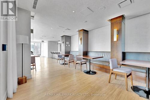 1516 - 410 Queens Quay W, Toronto, ON - Indoor