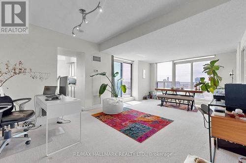 1516 - 410 Queens Quay W, Toronto, ON - Indoor