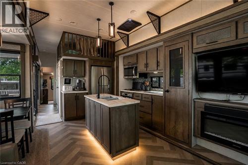 1001 Haldimand Road Unit# 35, Cayuga, ON - Indoor Photo Showing Kitchen
