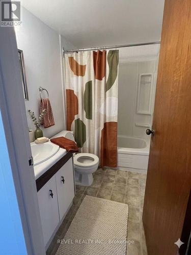 407 - 359 Geneva Street S, St. Catharines, ON - Indoor Photo Showing Bathroom
