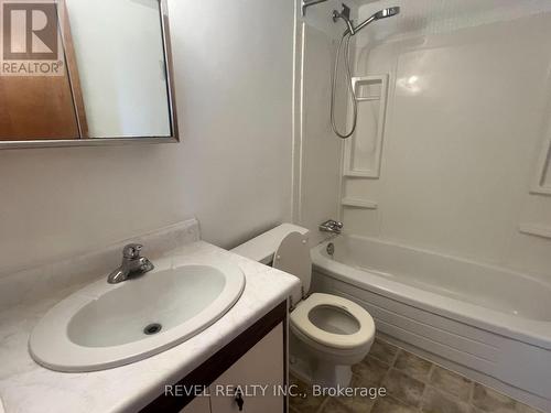 407 - 359 Geneva Street S, St. Catharines, ON - Indoor Photo Showing Bathroom
