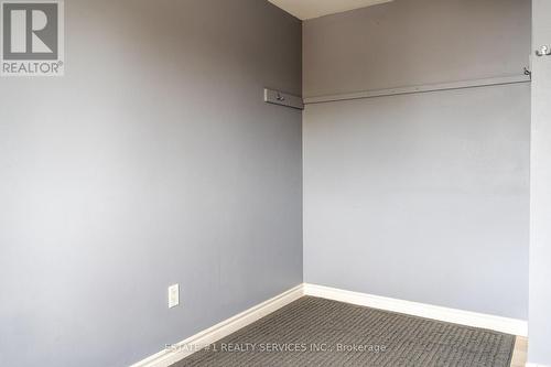 43 Dyer Street, St. Thomas, ON - Indoor Photo Showing Other Room
