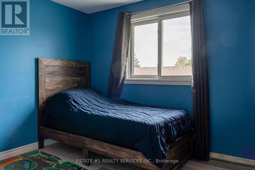43 Dyer Street, St. Thomas, ON - Indoor Photo Showing Bedroom