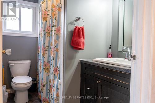 43 Dyer Street, St. Thomas, ON - Indoor Photo Showing Bathroom