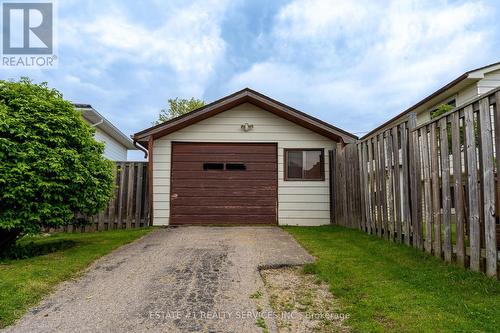 43 Dyer Street, St. Thomas, ON - Outdoor