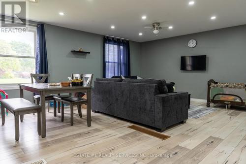 43 Dyer Street, St. Thomas, ON - Indoor