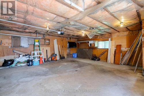 311 Talbot Street E, Aylmer, ON - Indoor Photo Showing Garage