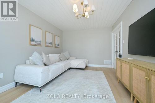 1077 Anna Maria Avenue, Innisfil, ON - Indoor