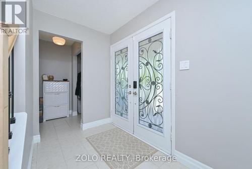 1077 Anna Maria Avenue, Innisfil, ON - Indoor Photo Showing Other Room