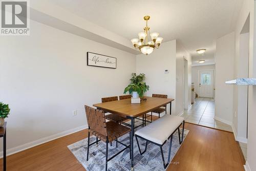4425 Peter Drive, Burlington, ON - Indoor Photo Showing Dining Room