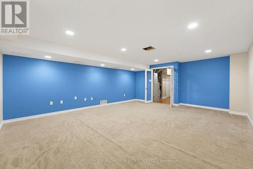 4425 Peter Drive, Burlington, ON - Indoor Photo Showing Other Room