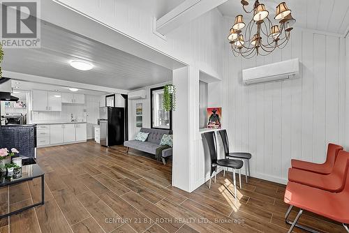 1100 Hewitt Street, Gravenhurst, ON - Indoor