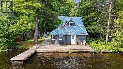 1100 Hewitt Street, Gravenhurst, ON - Outdoor With Body Of Water