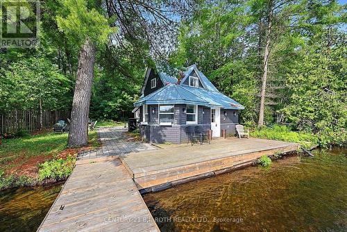 1100 Hewitt Street, Gravenhurst, ON - Outdoor