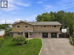 364 Collingwood Drive Kamloops, BC V2B 6B3